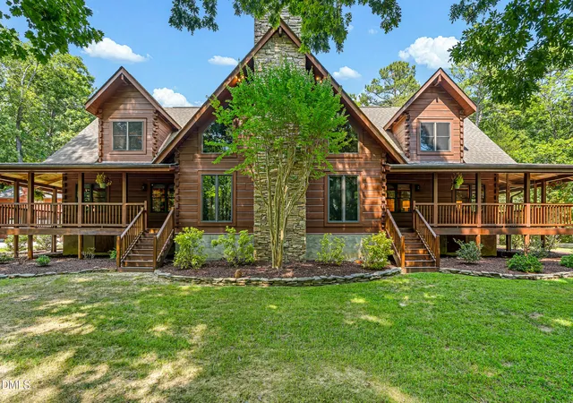 1st image of 420 Windy Ridge Rd, Chapel Hill, NC 27517 | MLS# 10180734