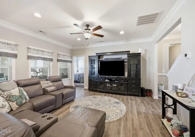 Photo 3 of Single family home for sale at 213 Fenella Dr, Four Oaks, NC 27524 | MLS# 10180523 | Listing updated on 2026-07-18