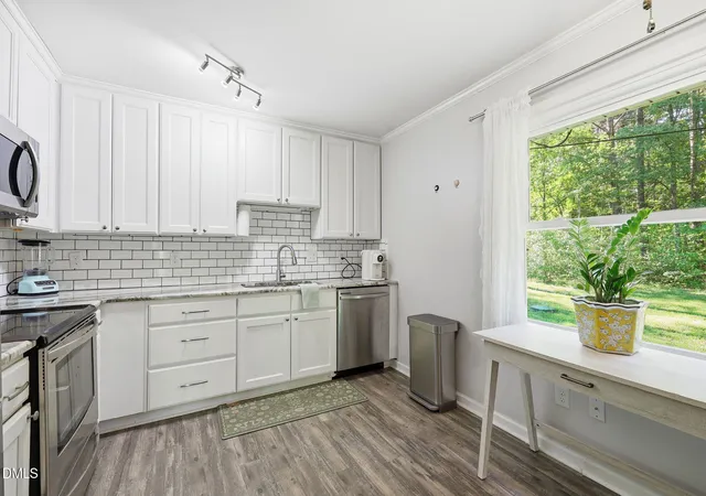 Photo 5 of Single family home for sale at 5604 Bobcat Rd, Chapel Hill, NC 27516 | MLS# 10180749 | Listing updated on 2026-09-03