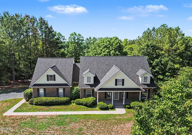 Photo 2 of Single family home for sale at 606 Old Chestnut Xing, Moncure, NC 27559 | MLS# 10180990 | Listing updated on 2026-08-31