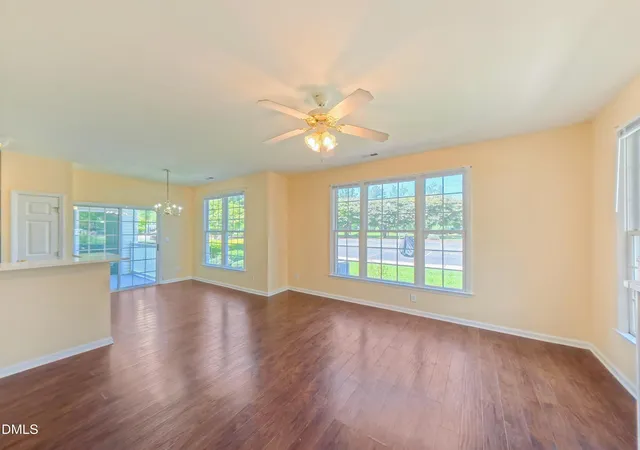 Listing Photo 5 - Condo for sale in building located at 1511 Kudrow Ln, Morrisville, NC 27560