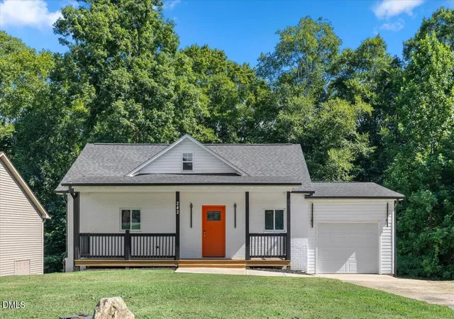 2nd image of 242 Oakdale Ave, Clayton, NC 27520 | MLS# 10180584