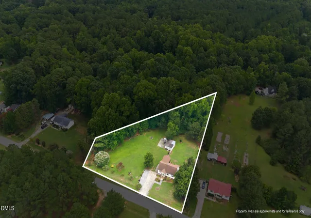 3rd image of 3805 Manor Dr, Clayton, NC 27520 | MLS# 10180321