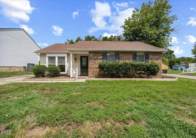 Photo 1 of Sale Pending at 1621 River Knoll Dr, Raleigh, NC 27610 | MLS# 10180381 | Listing updated on 2026-09-04