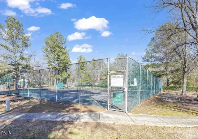 Listing Photo 2 - Condo for sale in building located at 270 Summerwalk Cir, Chapel Hill, NC 27517 - Unit #