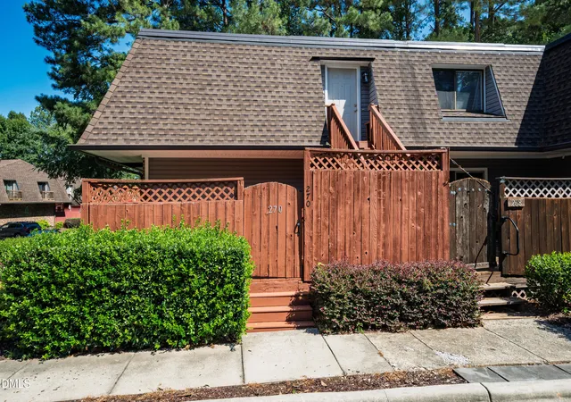 35th image of 270 Summerwalk Cir, Chapel Hill, NC 27517 | MLS# 10180850