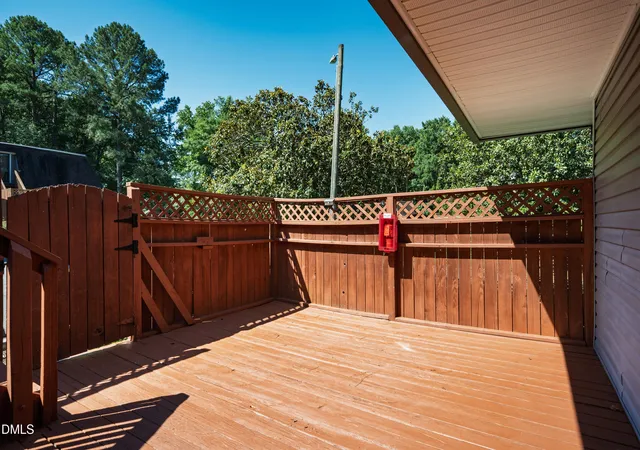 Listing Photo 3 - Condo for sale in building located at 270 Summerwalk Cir, Chapel Hill, NC 27517