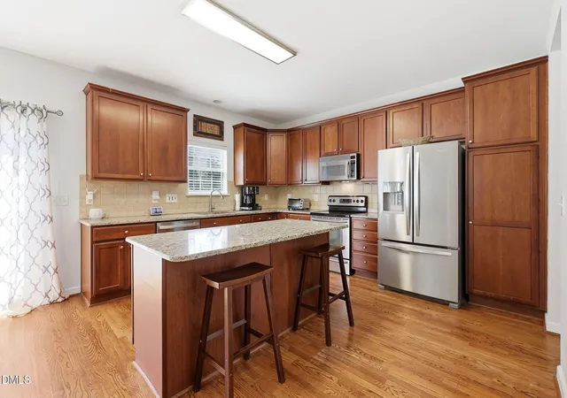 Photo 2 of Single family home for sale at 526 Redford Pl Dr, Rolesville, NC 27571 | MLS# 10180444 | Listing updated on 2026-09-15