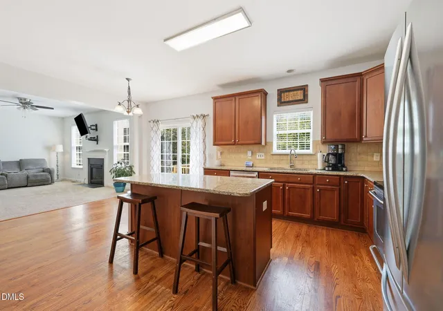 Photo 3 of Single family home for sale at 526 Redford Pl Dr, Rolesville, NC 27571 | MLS# 10180444 | Listing updated on 2026-09-15