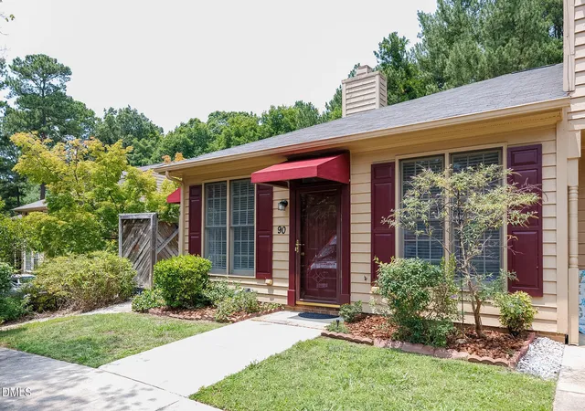 Photo 2 of Sale Pending at 90 Stone Hl Ct #90, Durham, NC 27704 | MLS# 10180465 | Listing updated on 2026-09-03
