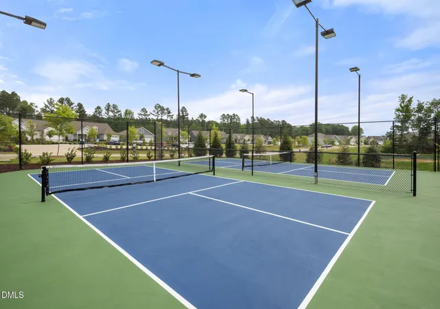 Photo 4 of Single family home for sale at 925 Steeplechase Blvd, Clayton, NC 27520 | MLS# 10180472 | Listing updated on 2026-07-18