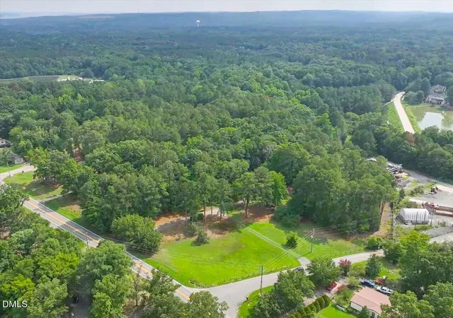 Photo 1 of Sale Pending at 3145 Farrington Point Rd, Chapel Hill, NC 27517 | MLS# 10183651 | Listing updated on 2026-08-19
