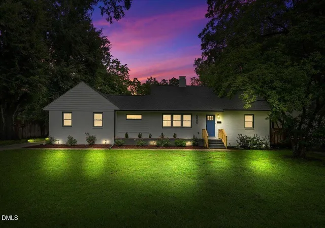 Photo 2 of Single family home for sale at 506 W Noble St, Selma, NC 27576 | MLS# 10182649 | Listing updated on 2026-08-16