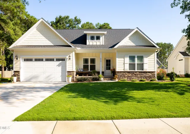 1st image of 203 Fountain Dr, Clinton, NC 28328 | MLS# 10180518