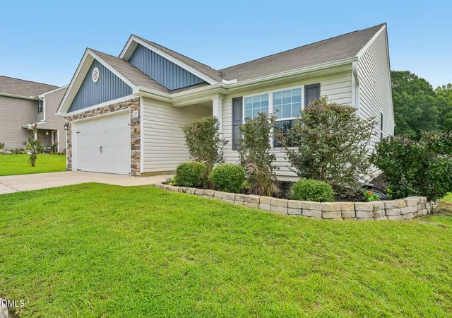 Photo 3 of Single family home for sale at 137 Old Head Way, Fuquay Varina, NC 27526 | MLS# 10184371 | Listing updated on 2026-08-27