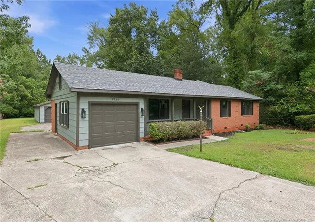 Photo 2 of Single family home for sale at 1934 Forest Hills Dr, Fayetteville, NC 28303 | MLS# 766067 | Listing updated on 2026-08-21