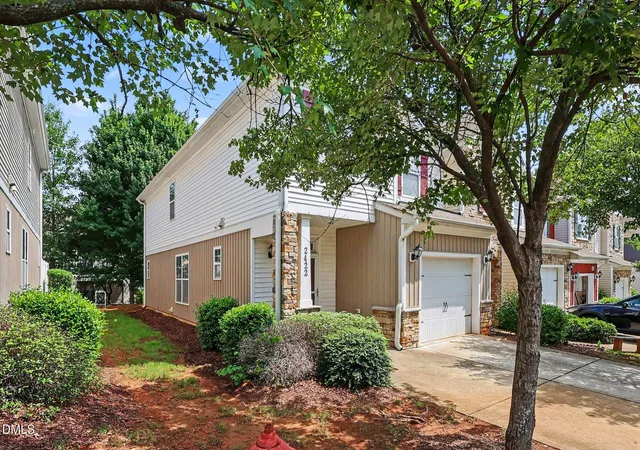 Photo 3 of Townhouse for sale at 2422 Memory Ridge Dr, Raleigh, NC 27606 | MLS# 10181355 | Listing updated on 2026-08-27