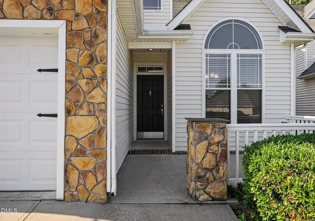 Photo 3 of Single family home for sale at 3140 La Costa Way, Raleigh, NC 27610 | MLS# 10182759 | Listing updated on 2026-07-28