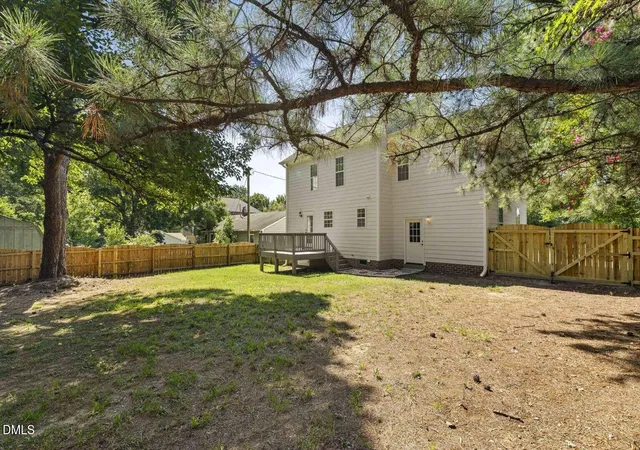 Photo 15 of Single family home for sale at 209 James St, Apex, NC 27502 | MLS# 10180535 | Listing updated on 2026-07-30
