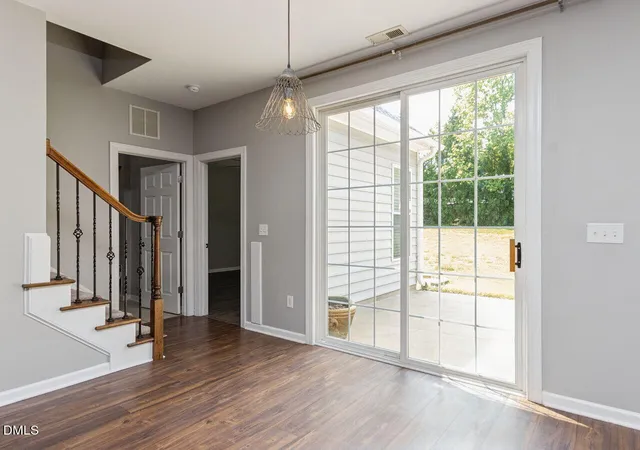 4th image of 217 W Elm Ave, Holly Springs, NC 27540 | MLS# 10183332