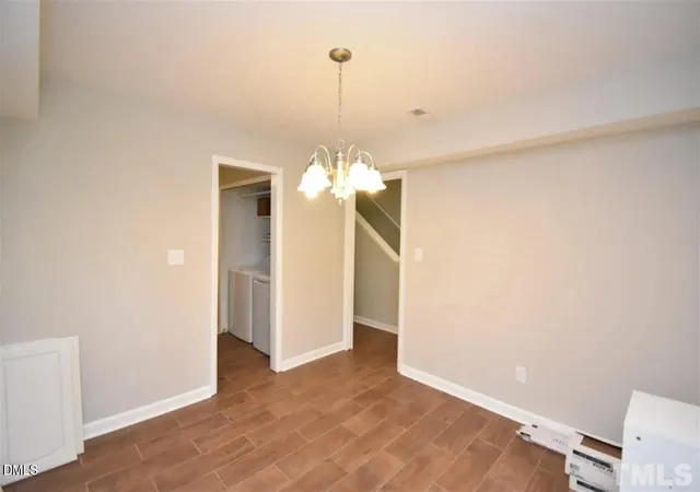 Listing Photo 4 - Condo for sale in building located at 1408 Oak Tree Dr, Chapel Hill, NC 27517