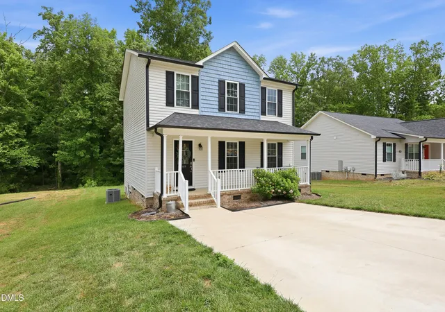 Photo 3 of Single family home for sale at 889 Berg St, Asheboro, NC 27203 | MLS# 10180657 | Listing updated on 2026-09-12