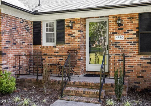 Photo 3 of Sale Pending at 4830 Kendridge Dr, Durham, NC 27712 | MLS# 10180944 | Listing updated on 2026-09-03