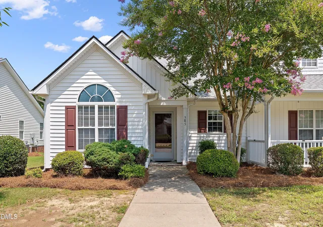 Photo 1 of Sale Pending at 585 Pinecroft Dr, Clayton, NC 27520 | MLS# 10180826 | Listing updated on 2026-09-06