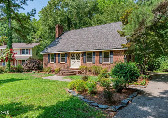 Photo 2 of Sale Pending at 66 White Oak Dr, Smithfield, NC 27577 | MLS# 10181148 | Listing updated on 2026-08-28