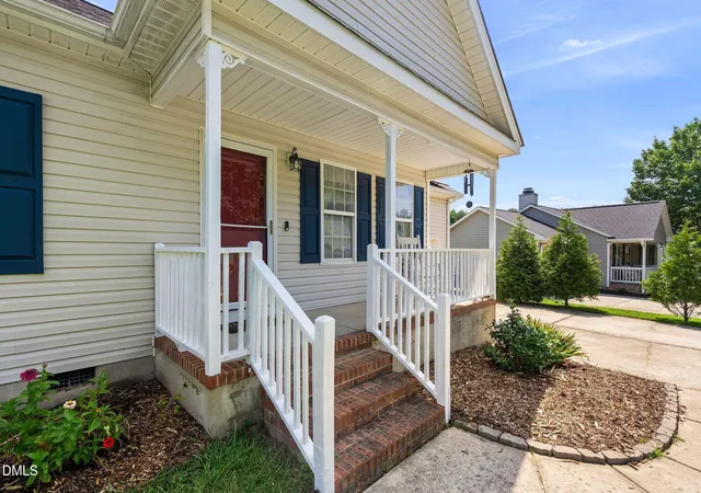 Photo 3 of Single family home for sale at 211 Courtland Dr, Angier, NC 27501 | MLS# 10180818 | Listing updated on 2026-09-14