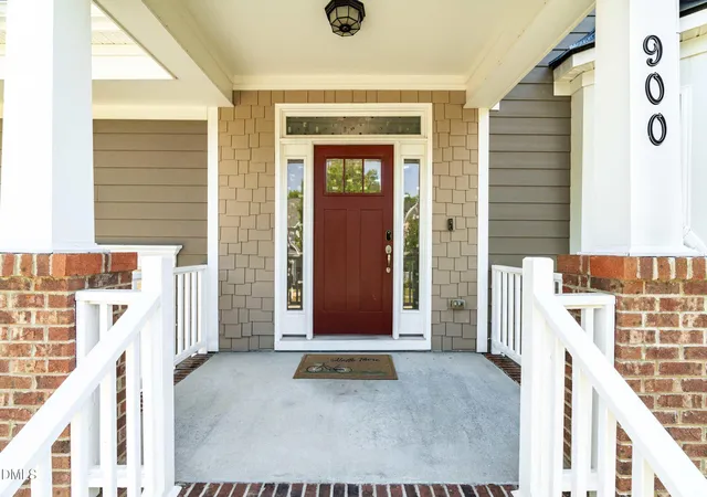 Photo 2 of Sale Pending at 900 Vandalia Dr, Cary, NC 27519 | MLS# 10181036 | Listing updated on 2026-08-28
