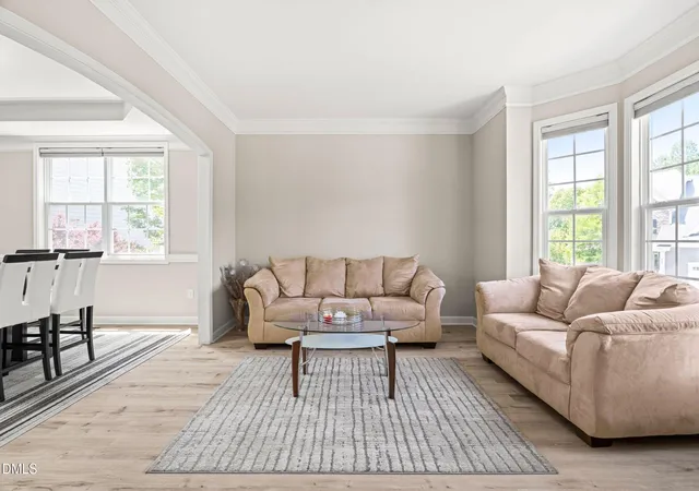 Photo 4 of Sale Pending at 900 Vandalia Dr, Cary, NC 27519 | MLS# 10181036 | Listing updated on 2026-08-28