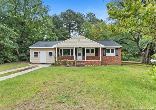 Photo 2 of Single family home for sale at 735 Hilton Dr, Fayetteville, NC 28311 | MLS# 765837 | Listing updated on 2026-09-10