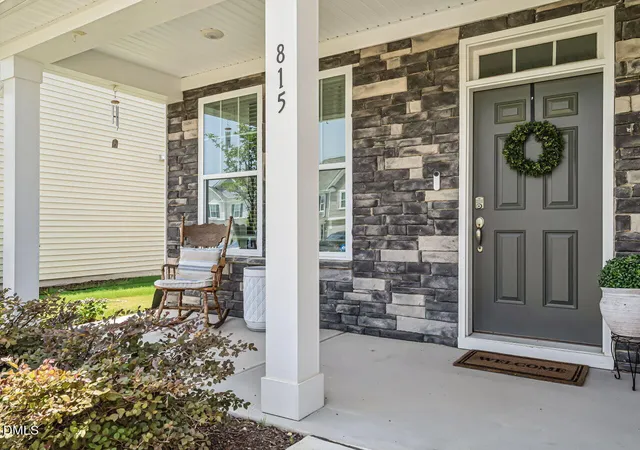 Photo 2 of Single family home for sale at 815 Golden Plum Ln, Zebulon, NC 27597 | MLS# 10181014 | Listing updated on 2026-09-04