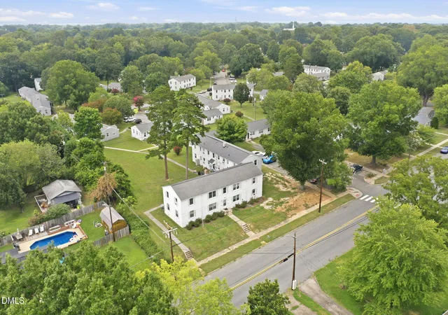3rd image of 1700 W Front St, Burlington, NC 27215 | MLS# 10184917