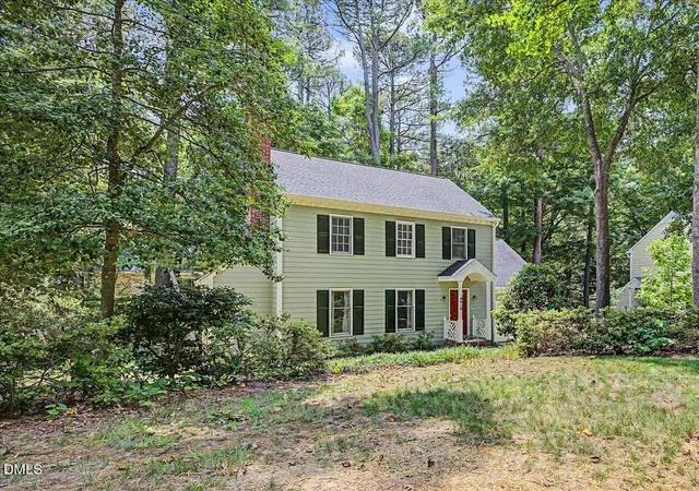 Photo 3 of Single family home for sale at 4815 Fortunes Ridge Dr, Durham, NC 27713 | MLS# 10180811 | Listing updated on 2026-08-04