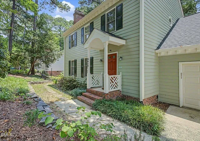 Photo 5 of Single family home for sale at 4815 Fortunes Ridge Dr, Durham, NC 27713 | MLS# 10180811 | Listing updated on 2026-08-04