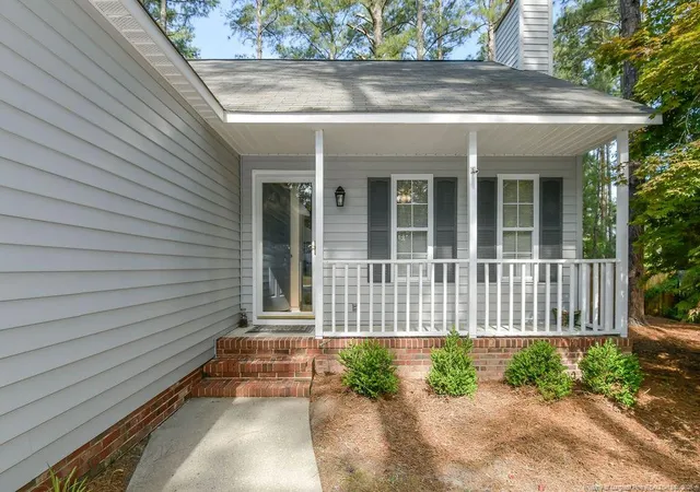 Photo 2 of Sale Pending at 2545 Sw Longleaf Dr, Pinehurst, NC 28374 | MLS# 766185 | Listing updated on 2026-08-09
