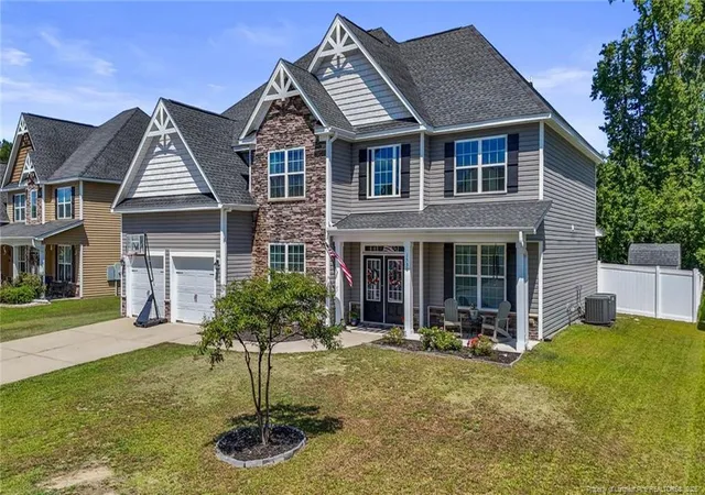 2nd image of 1530 Elk Run Dr, Fayetteville, NC 28312 | MLS# 766029