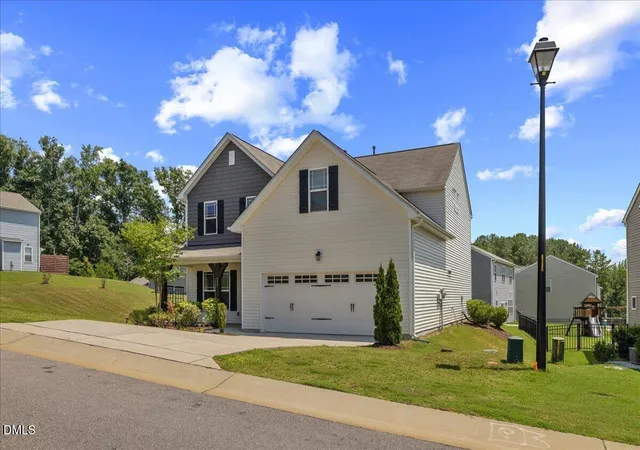 2nd image of 195 S Stonehaven Wy, Clayton, NC 27527 | MLS# 10180821