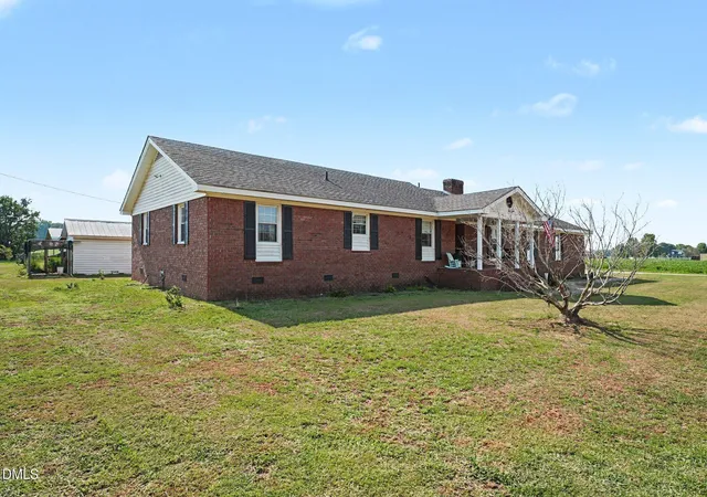 3rd image of 7128 N Carolina 242, Dunn, NC 28334 | MLS# 10180927