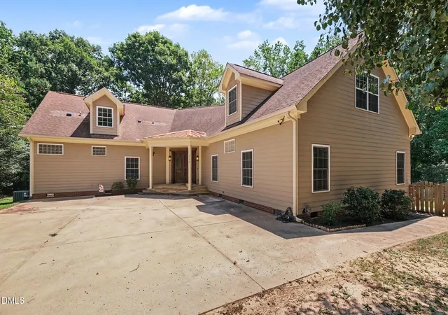 Photo 1 of Single family home for sale at 2700 Misty Glen Trl, Raleigh, NC 27606 | MLS# 10181009 | Listing updated on 2026-09-10