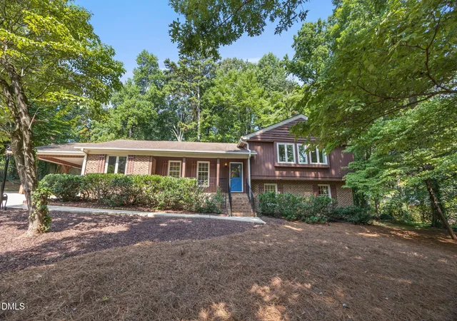 Photo 4 of Single family home for sale at 6813 Jean Dr, Raleigh, NC 27612 | MLS# 10181296 | Listing updated on 2026-10-06