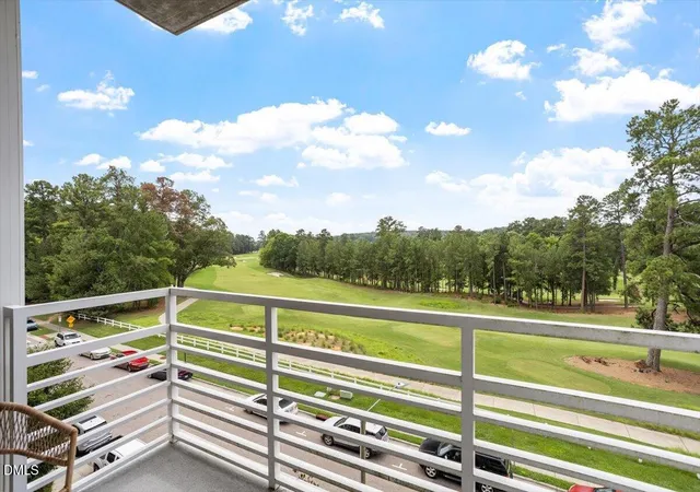 3rd image of 3402 Environ Wy, Chapel Hill, NC 27517