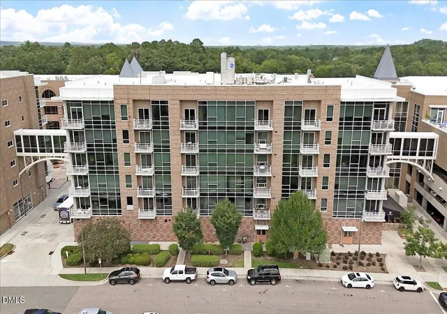 5th image of 3402 Environ Wy, Chapel Hill, NC 27517