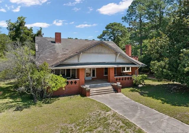Photo 3 of Sale Pending at 554 W Broad St, Saint Pauls, NC 28384 | MLS# 765991 | Listing updated on 2026-09-03