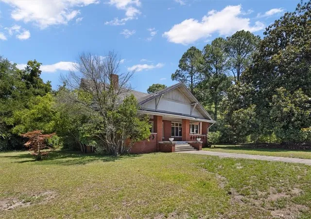 Photo 4 of Sale Pending at 554 W Broad St, Saint Pauls, NC 28384 | MLS# 765991 | Listing updated on 2026-09-03