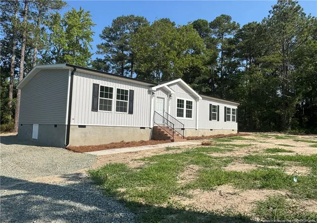 Photo 5 of Sale Pending at 136 Farrar Dairy Rd, Lillington, NC 27546 | MLS# 766133 | Listing updated on 2026-08-23