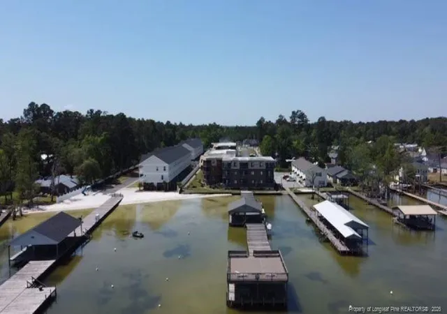 Listing Photo 2 - Condo for sale in building located at 110 Lake Pl Condo Dr, Elizabethtown, NC 28337 - Unit #