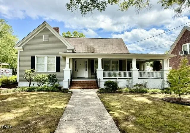 1st image of 106 High St, Oxford, NC 27565 | MLS# 10184476